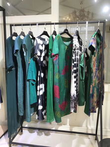 愛歐雅19夏高端桑蠶絲連衣裙 探尋北京惠品女裝品牌的折扣批發(fā)走份渠道